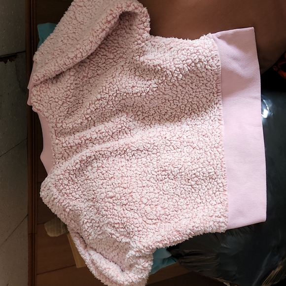 Pink Victorias Secret Sherpa Crewneck - Picture 5 of 7